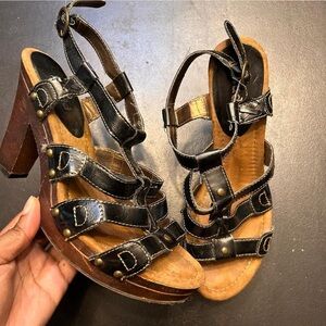 Y2K Mudd Chunky Strappy Heels